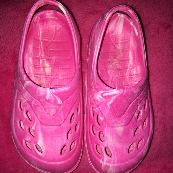 Other - 3 for 10$ 💋GUC pink/white shoes , toddler Sz 9